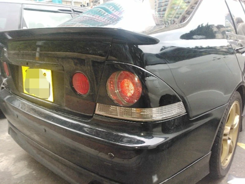 Fit For Carbon Fiber Lexus 98-05 IS200 IS300 Altezza T Style Tail Light Cover